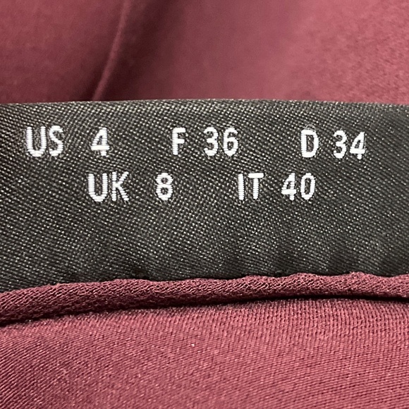 AKRIS BURGUNDY HIGH LOW SILK TOP - Picture 5 of 6